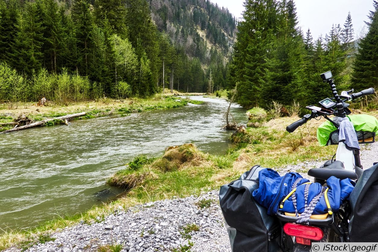 Du hast Lust in herrlicher Landschaft auf eine Radtour an die Ardèche? 